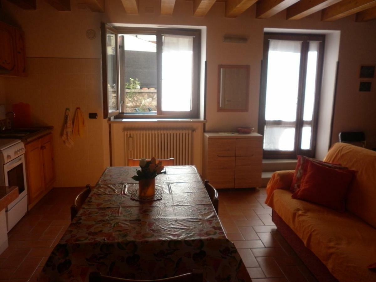 La Piccola Mimosa Apartamento SantʼAmbrogio di Valpolicella Exterior foto